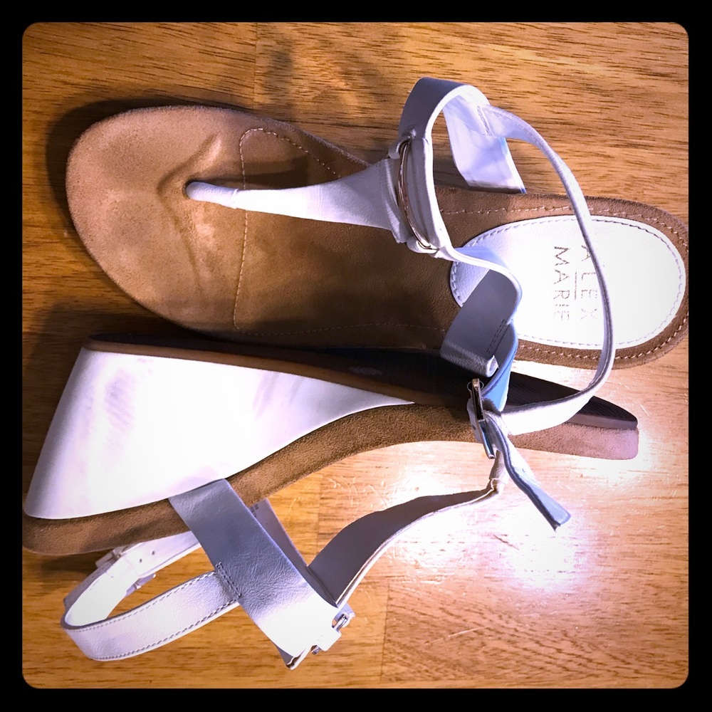 Alex marie size 7 wedge sandals